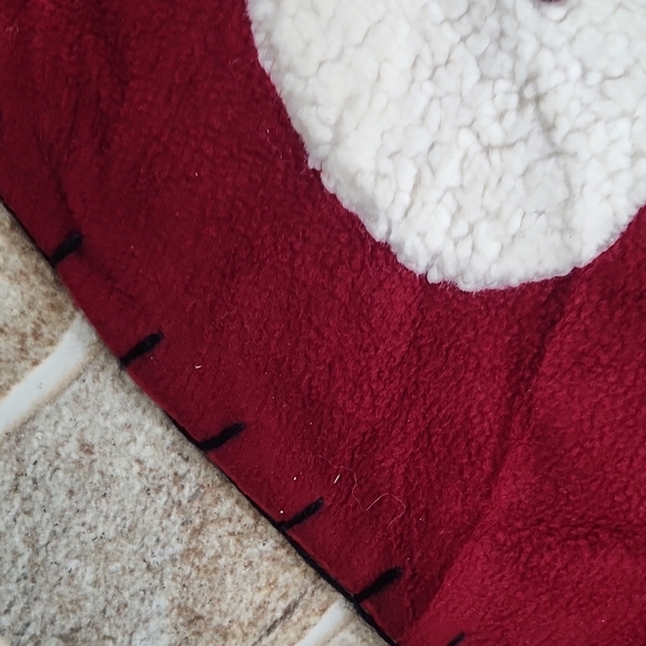 Vintage Tapete to Place Under a Handmade Christmas Tree - Picture 7 of 12